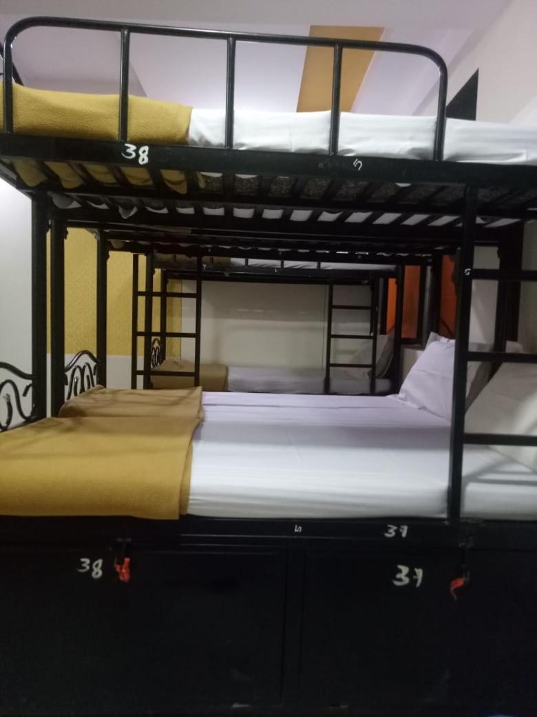 Bandra Dormitory Only For Indian Mumbai Luaran gambar